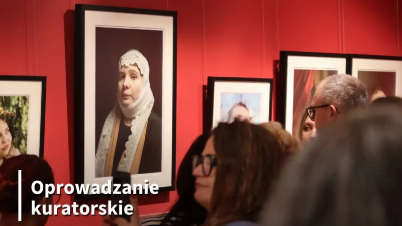 „Sztuka wizażu”. Oprowadzanie kuratorskie