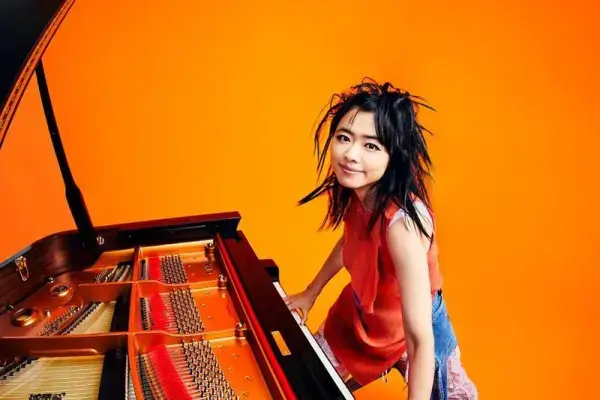 Hiromi: The Trio Project